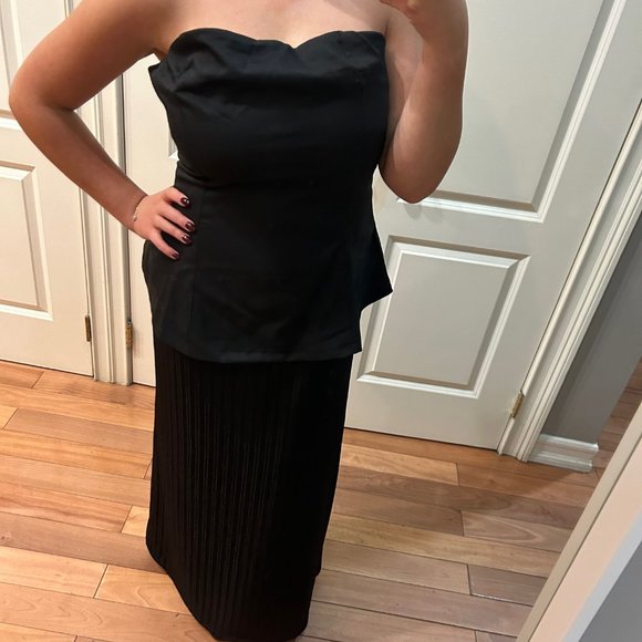 Nice to mee you. XL . BLACK PEPLUM DRESS - Picture 6 of 7